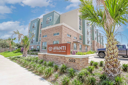 Avanti-Legacy-South-Bluff 01